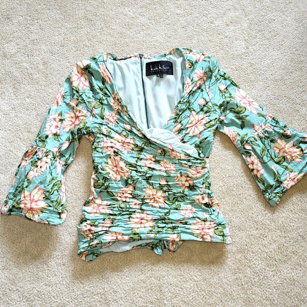 NICOLE MILLER COLLECTION Floral Top Sz S